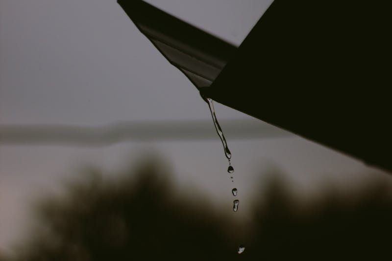 DIY rain gutter system